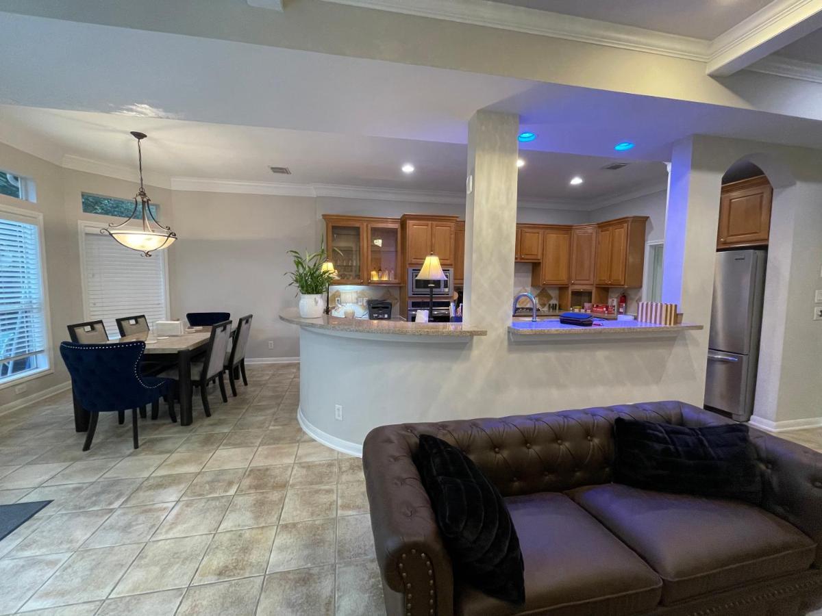 Insperit Home At Galleria With Heated Pool Spa 休斯敦 外观 照片
