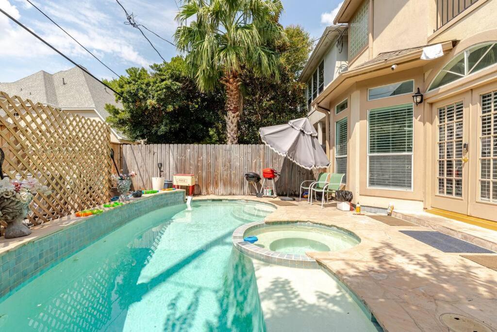 Insperit Home At Galleria With Heated Pool Spa 休斯敦 外观 照片