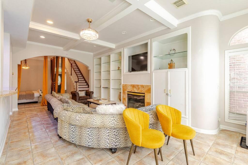 Insperit Home At Galleria With Heated Pool Spa 休斯敦 外观 照片