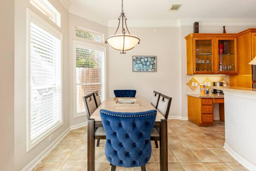 Insperit Home At Galleria With Heated Pool Spa 休斯敦 外观 照片