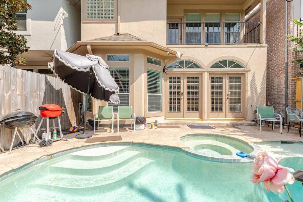Insperit Home At Galleria With Heated Pool Spa 休斯敦 外观 照片